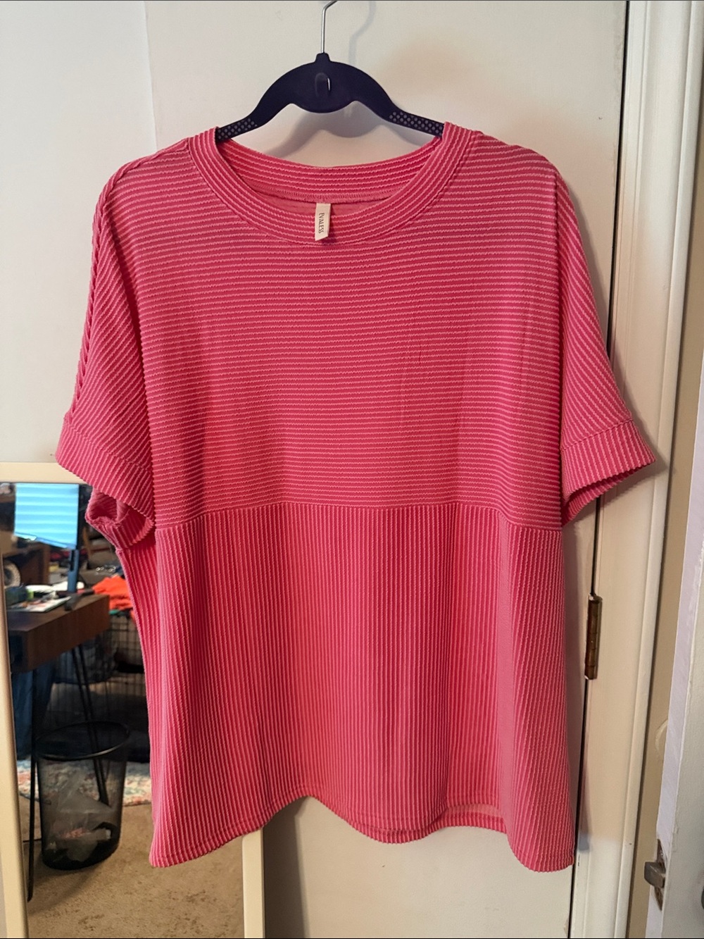 Relaxed Ribbed Short-Sleeve Tee - Pink